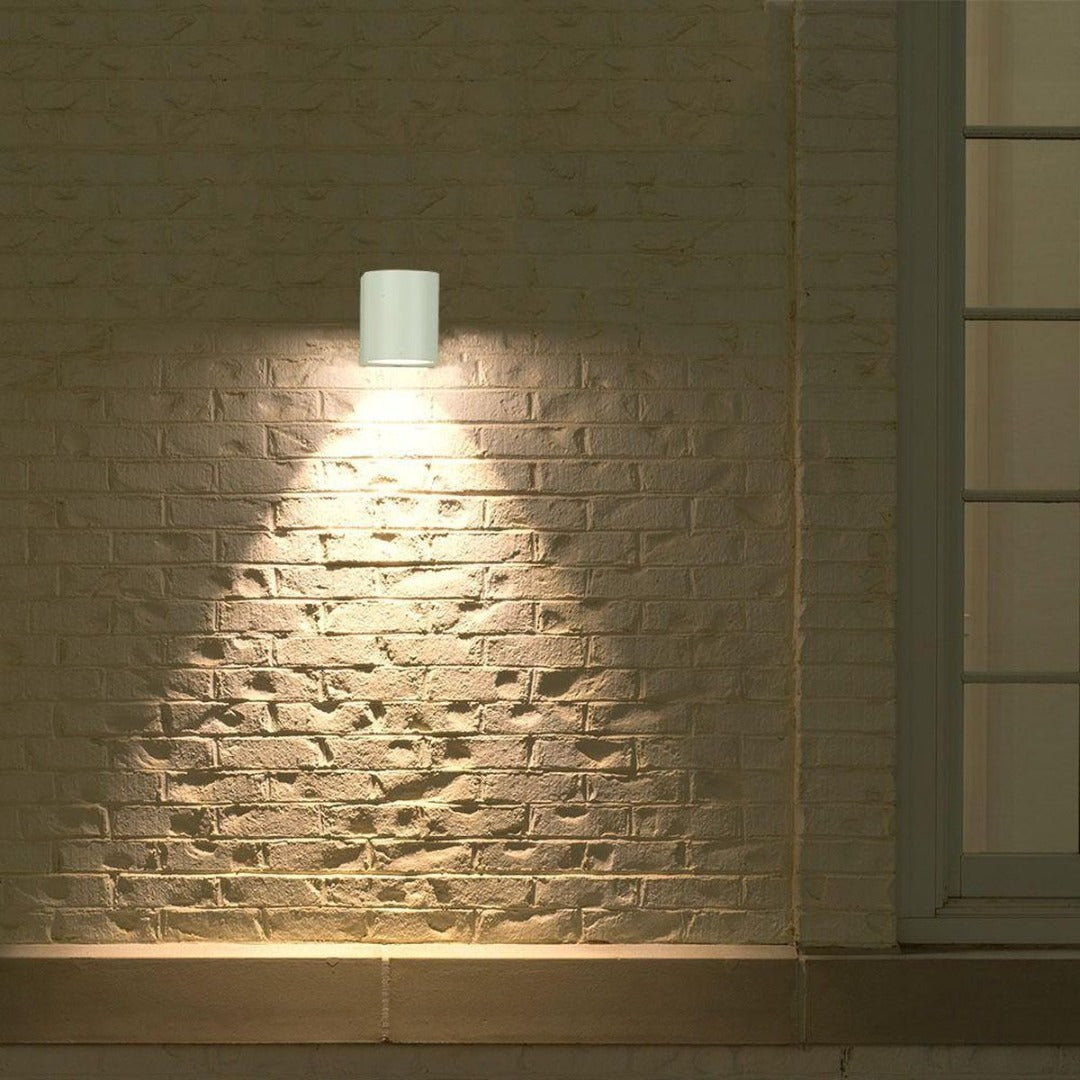 White wall lamp fixture - Round - GU10 fitting - 35W - IP44