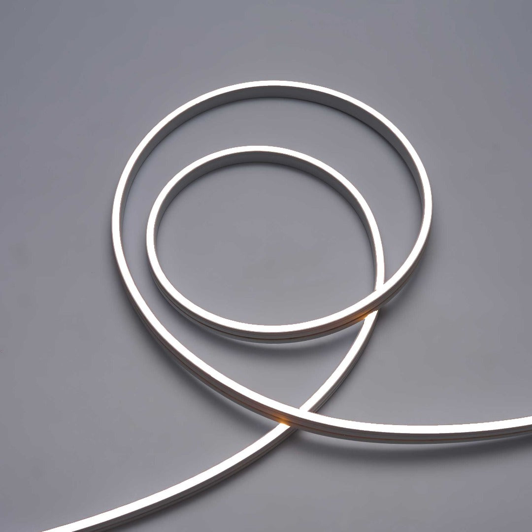 Néon LED - Blanc froid - 6 x 12 mm - 126 LED/m - 24 V - 5 mètres