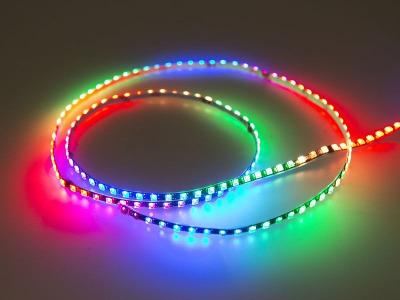 VENDU = VENDU Bande LED 5 mètres - Pixel Color - 5 volts - WS2811IC