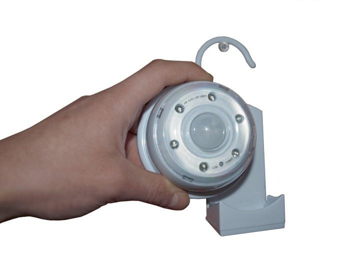 LED kitchen cabinet lamp - With motion sensor - On 4 AAA batteries