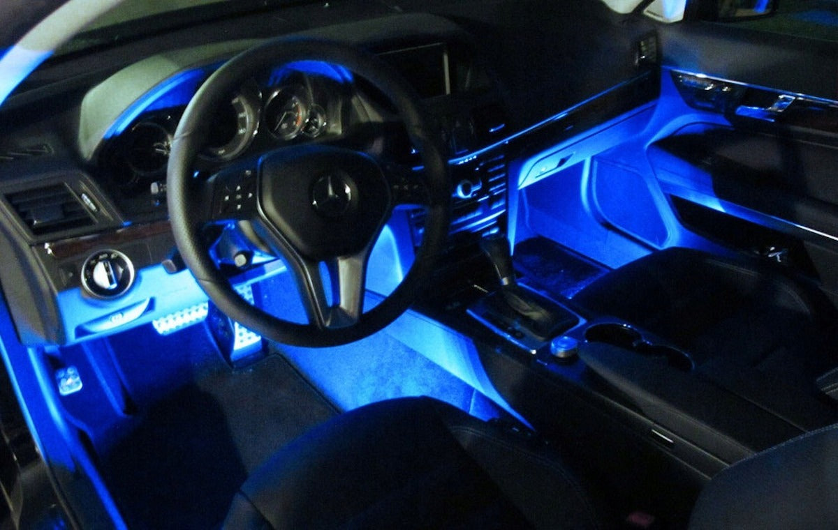 Kit d'éclairage RGB - Intérieur de voiture - Connexion smartphone