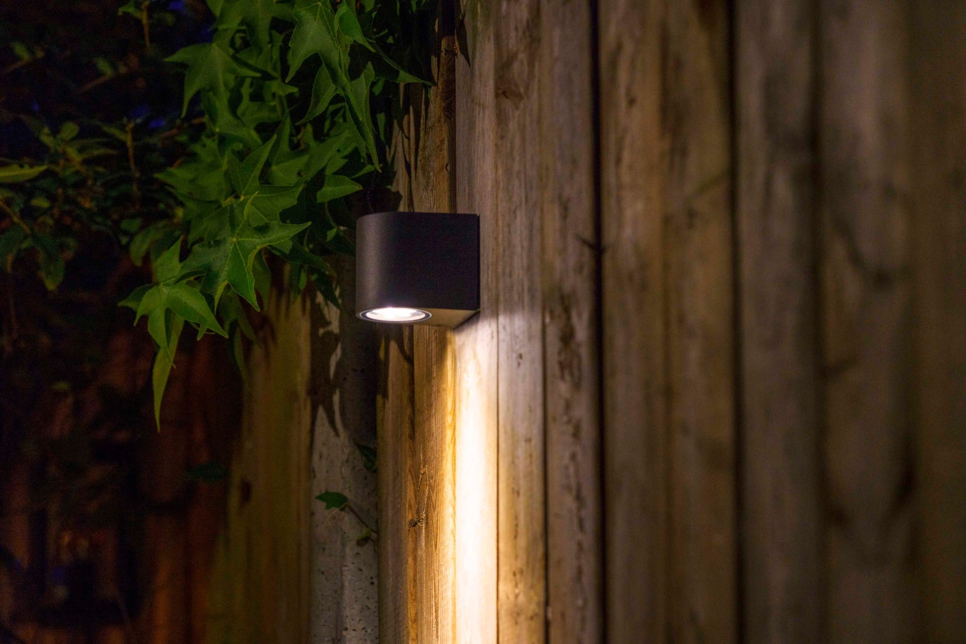 LED Wall Spotlight - 78mm Black - Single Lamp