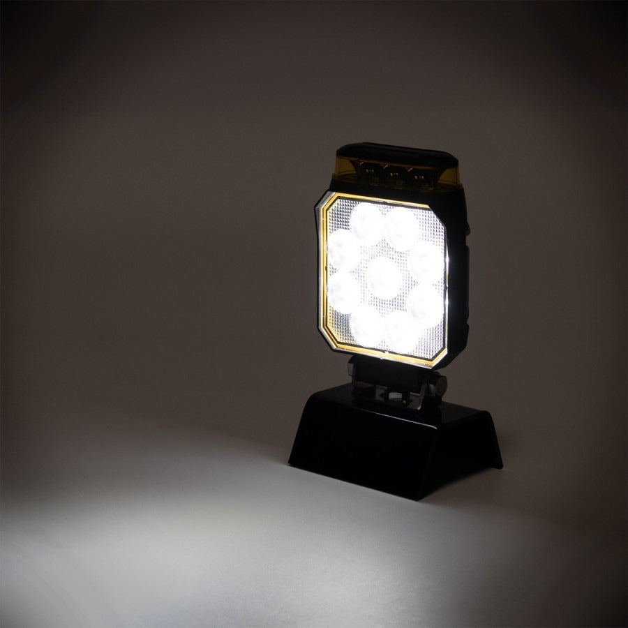 reversing light with rotating beacon – ECE R23 - R65 and R148