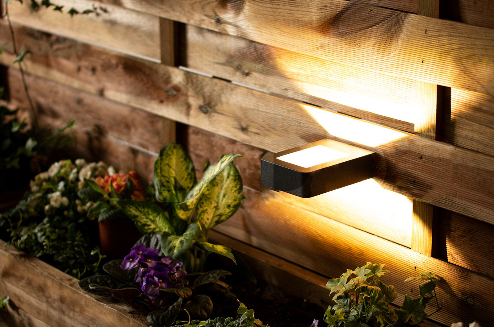 LED wall lamp - 240 lumens - neutral white