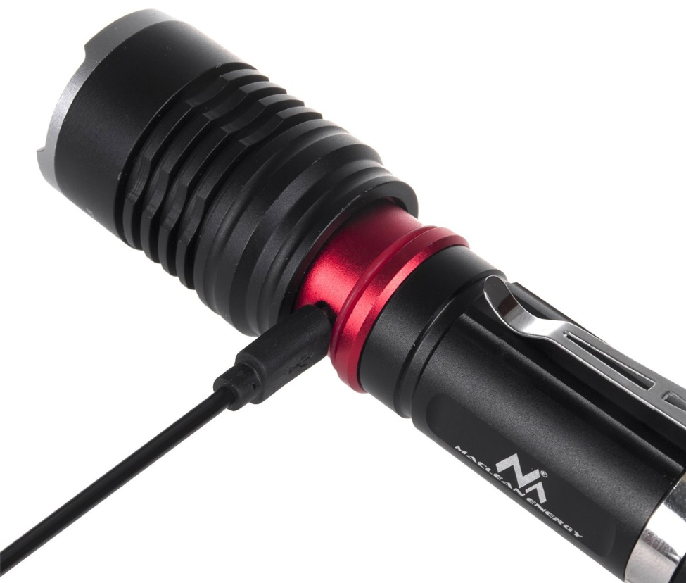 LED flashlight - 900 lumens - USB rechargeable with bike mount - MCE220