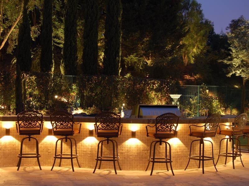 Spot LED au sol - allée de jardin (2 côtés) - 61 mm - blanc chaud - 5 W