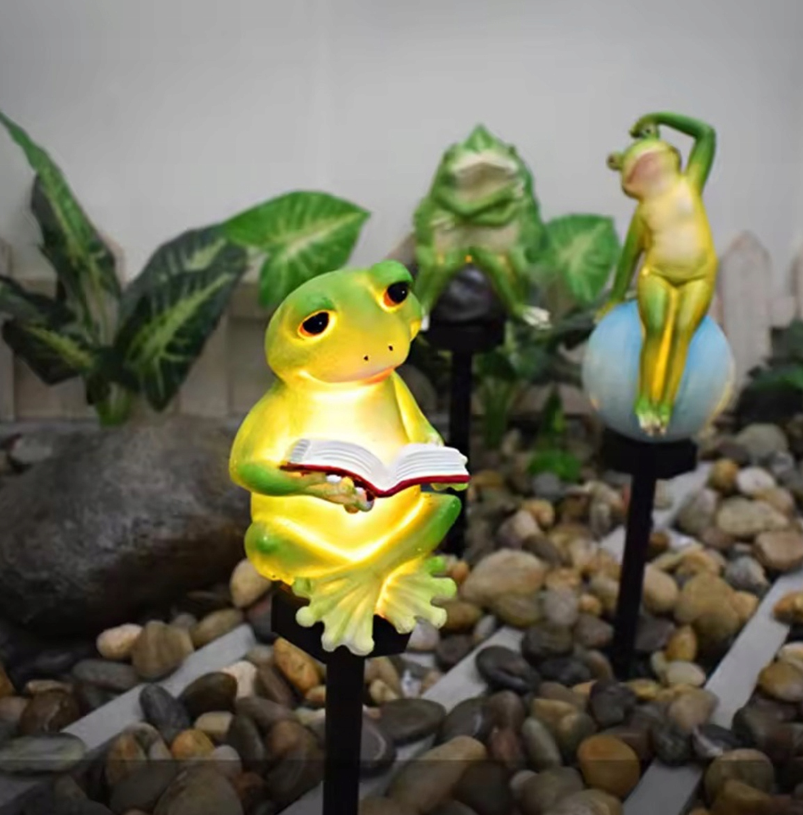 Solar LED frog - Neutral white - With twilight sensor and pin