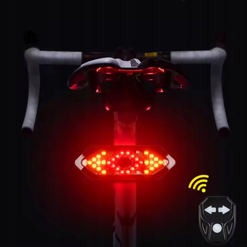 Bicycle light with indicators - Rechargeable - Wireless - Red/orange