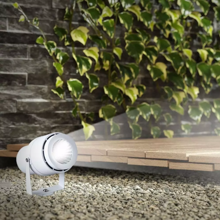 220 volts - Lampe de jardin - Blanc neutre - 12 watts - Boîtier blanc - Spot au sol
