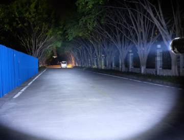 LED zaklamp - 900 lumen - USB oplaadbaar met fietshouder - MCE220